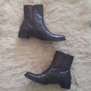 Vitage Antonio Melani Booties